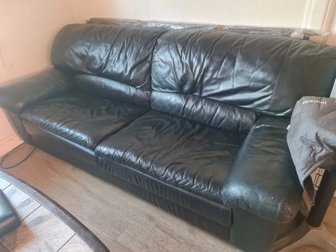 Billede 1 - Sort lædersofa 2m