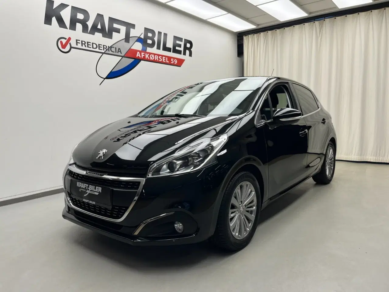 Billede 1 - Peugeot 208 1,5 BlueHDi 100 Signature Sky