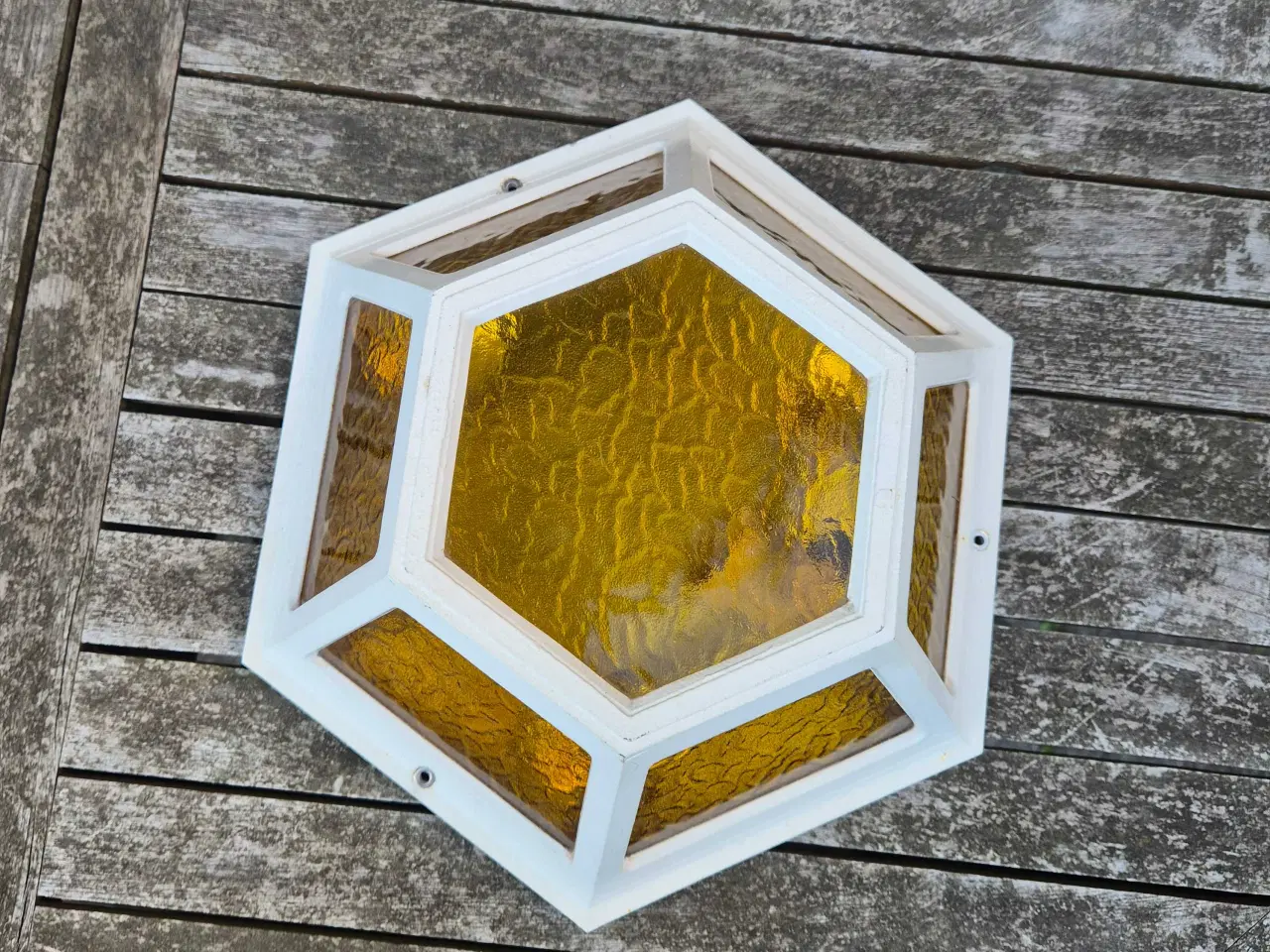 Billede 2 - Sekskantet plafond med gule glas 