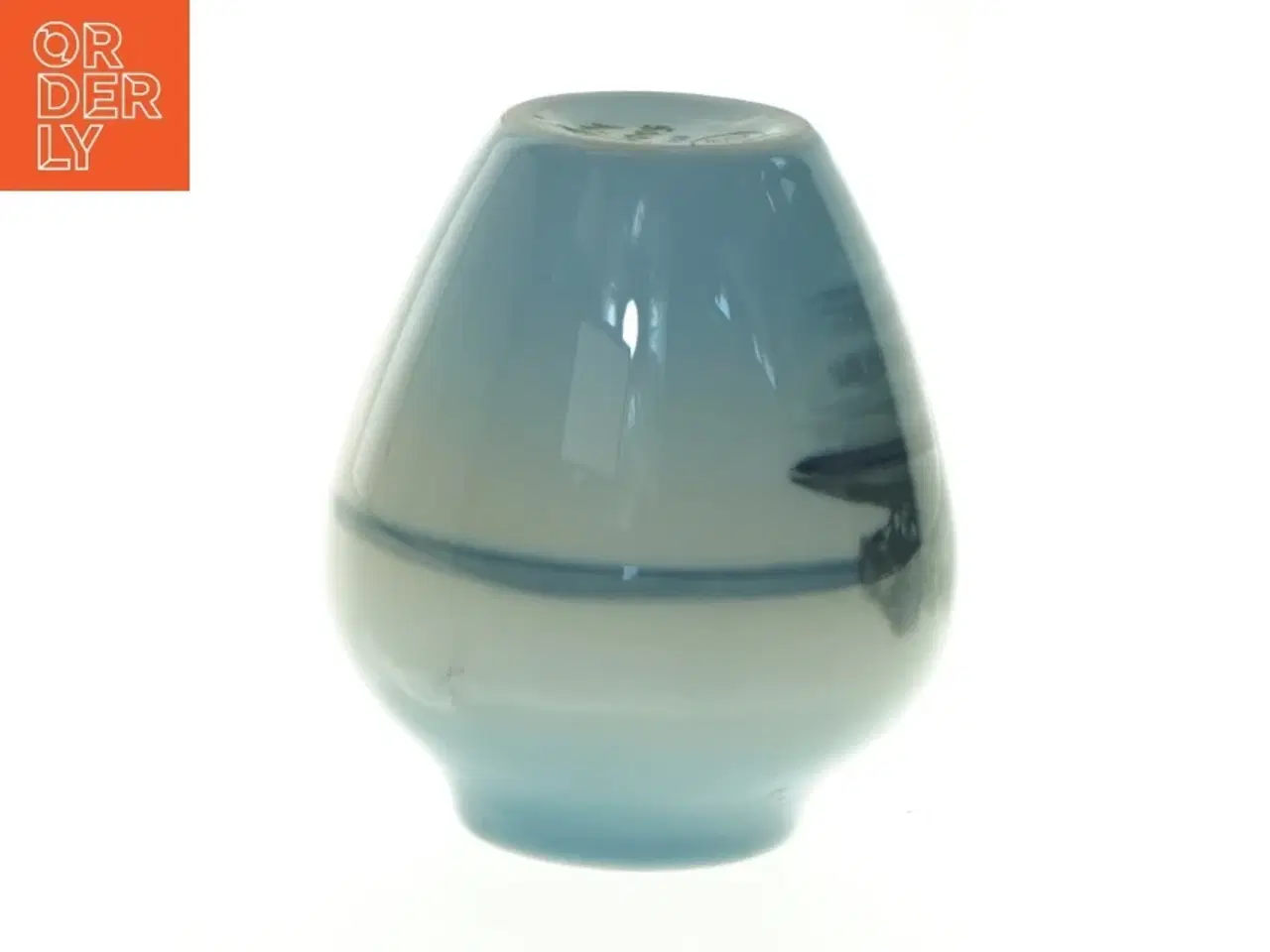 Billede 4 - Bing & Grøndahl Vase No. 500/5012 med Sø og Ø Motiv fra Bing og Grøndahl (str. 8 x 7 cm)