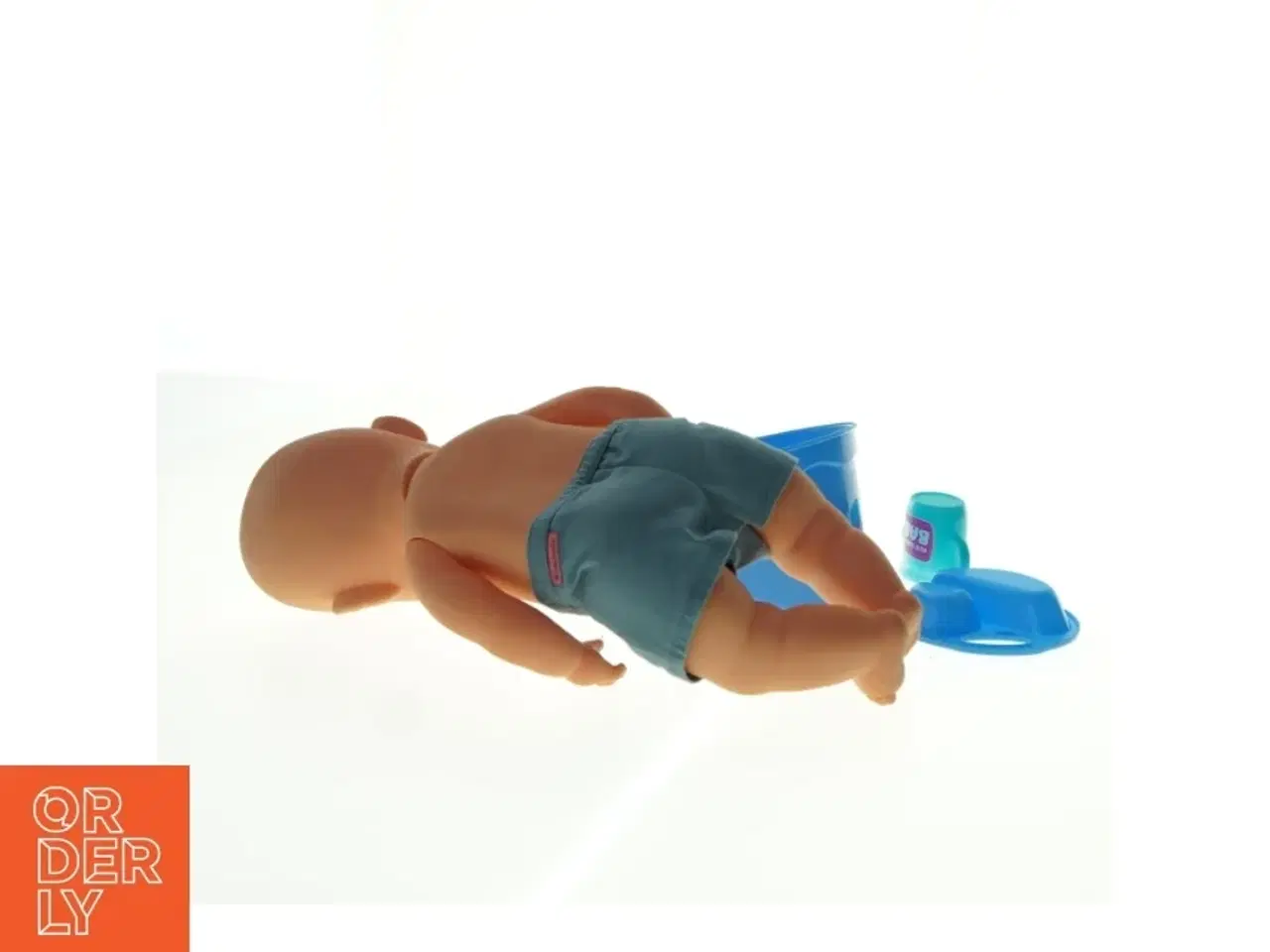 Billede 2 - Dukke med tilbehør fra New Born Baby (str. 40 x 17 cm)