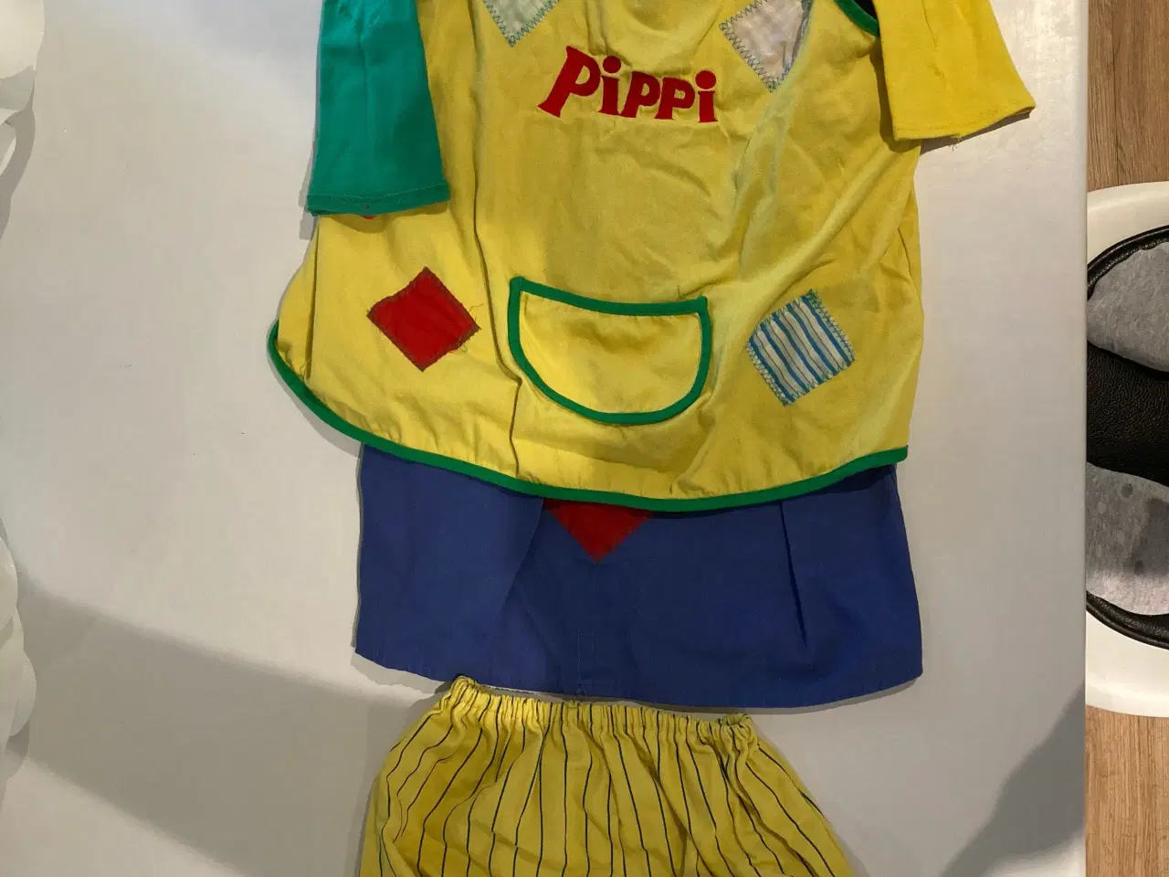 Billede 1 - Pippi Langstrømpe kostume+lottospil