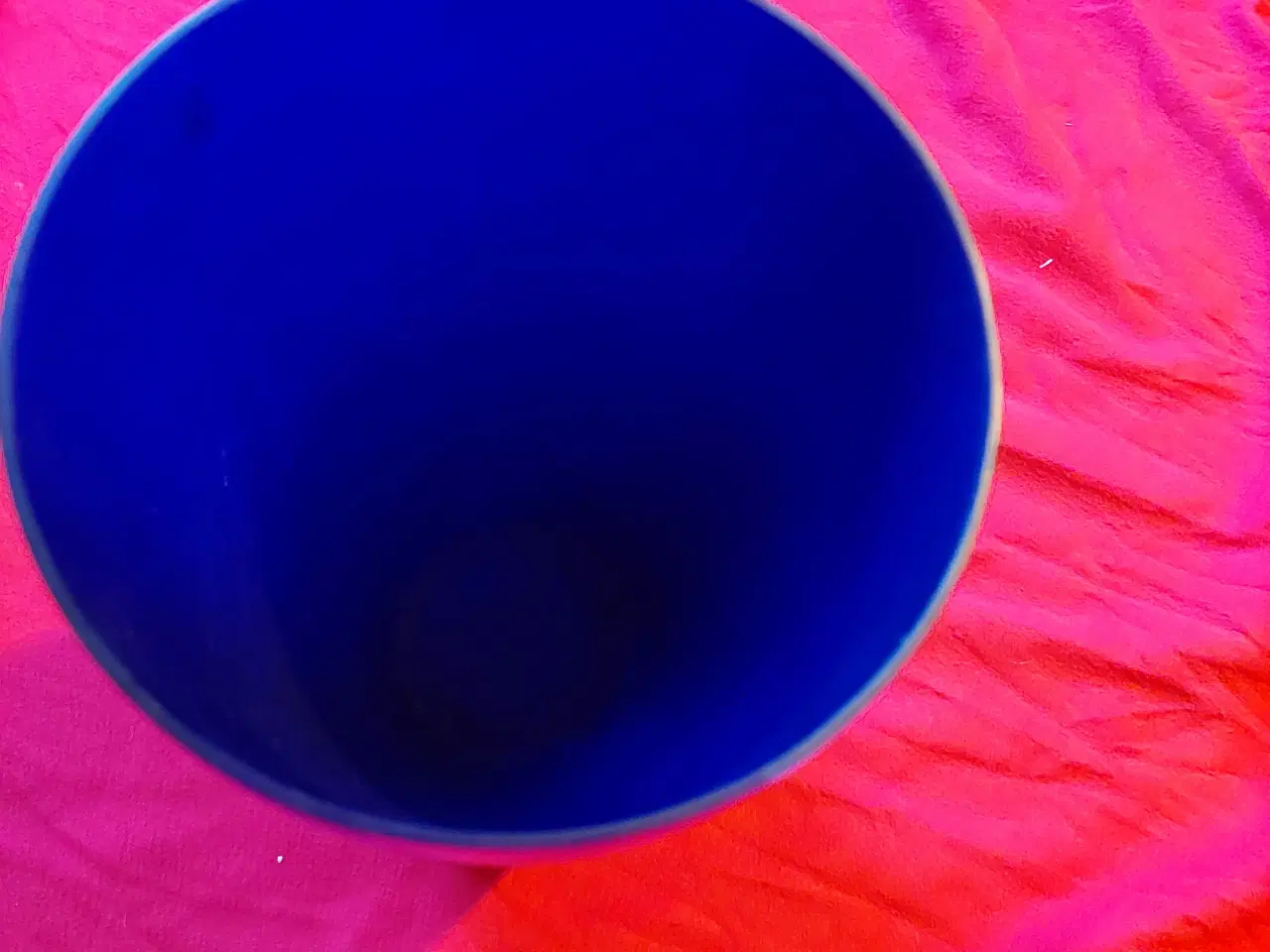 Billede 2 - Stor rundt glas vase i kongeblå farve