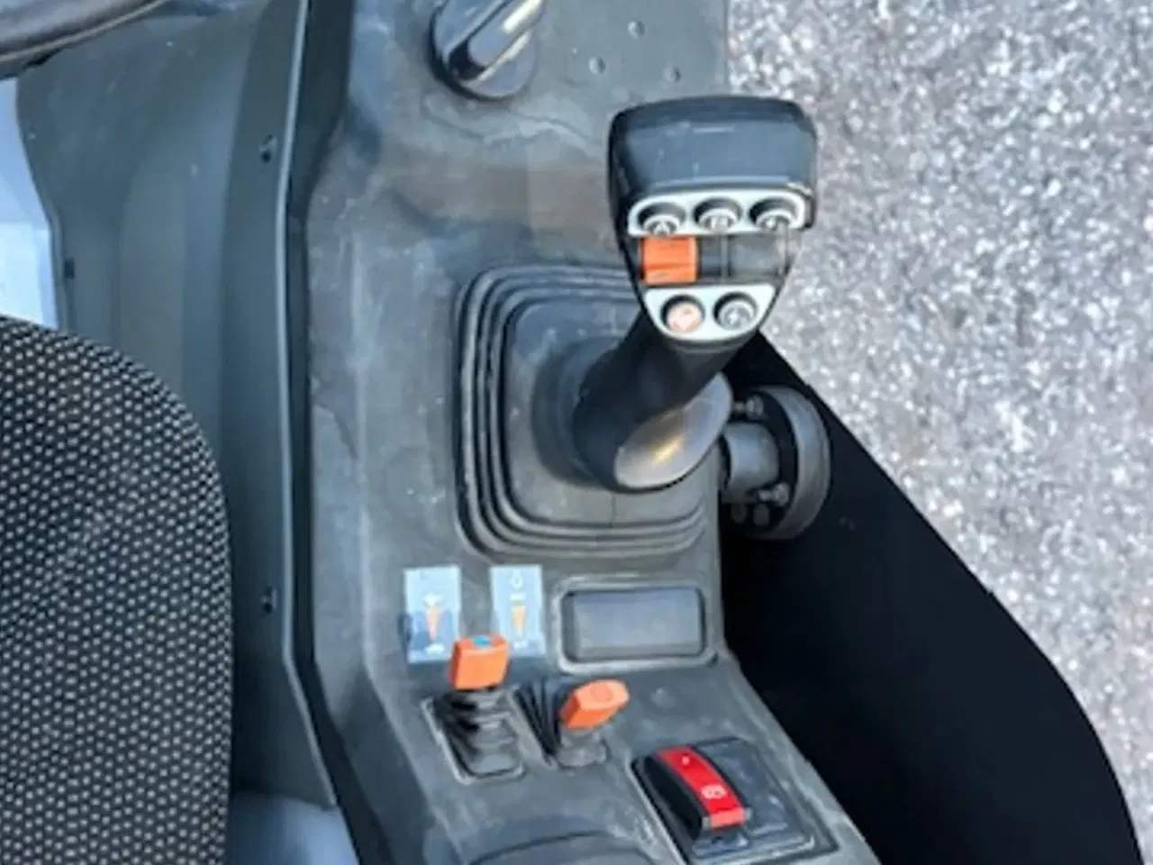 Billede 10 - Wacker Neuson WL28 LUKKET KABINE, SKOVL OG GAFLER, HYDRAULISK SKIFT