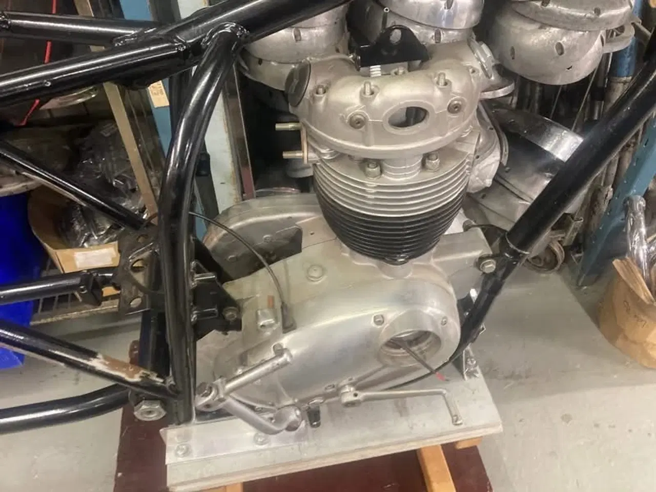 Billede 2 - BSA B40 Motorcycle 