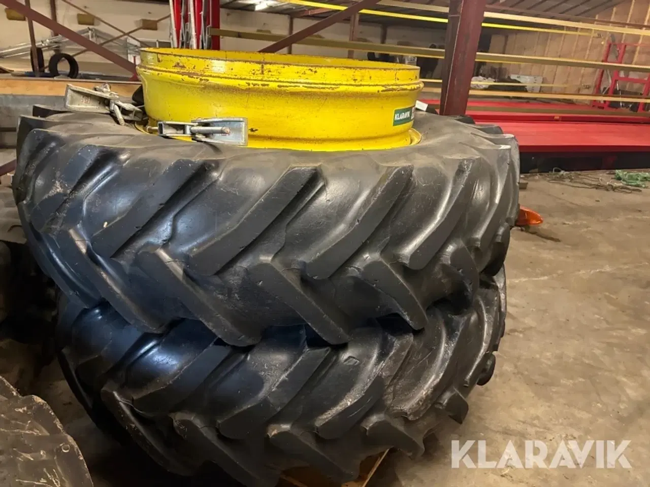 Billede 1 - Tvillinghjul Taurus 18.4 R38 2 styk