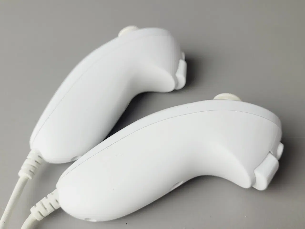Billede 4 - ⭐️· 🎮 Originale Wii Nunchuk controllere (2 stk.) 