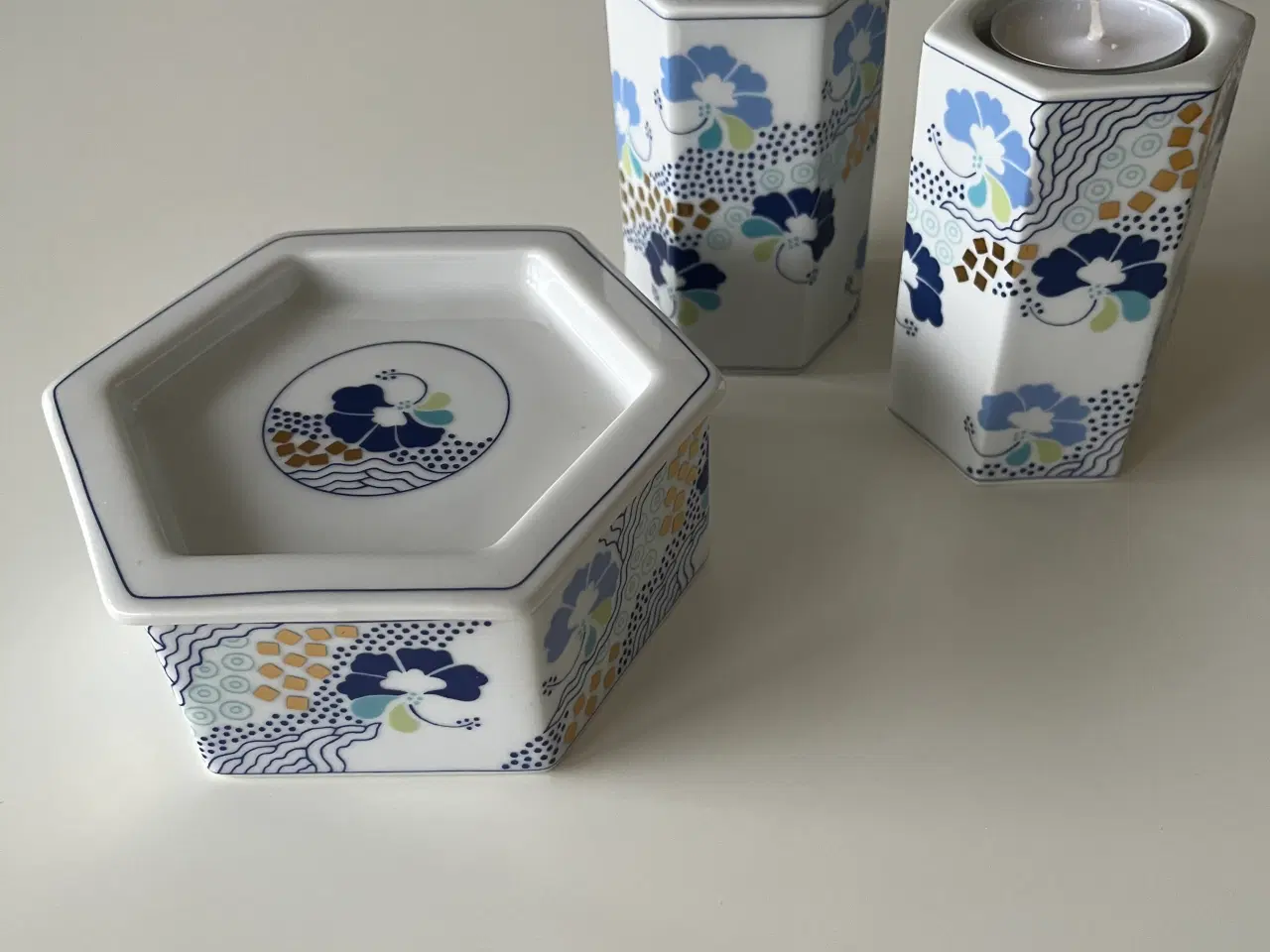 Billede 1 - Bing og Grøndahl, Porcelæn, Skål og fyrfadsstager