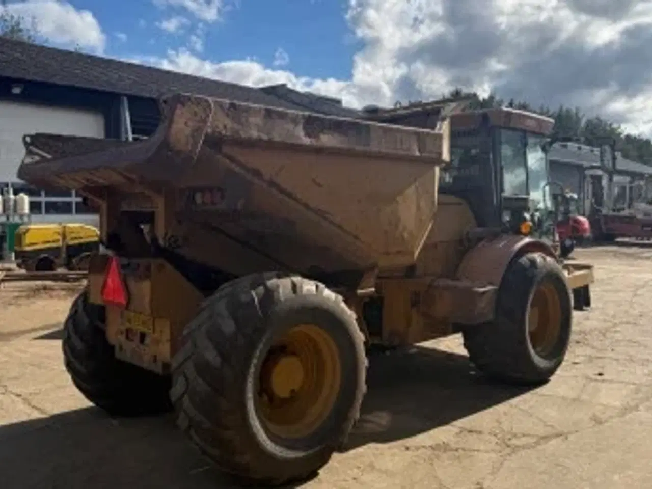Billede 3 - Dumper med Svinglad 