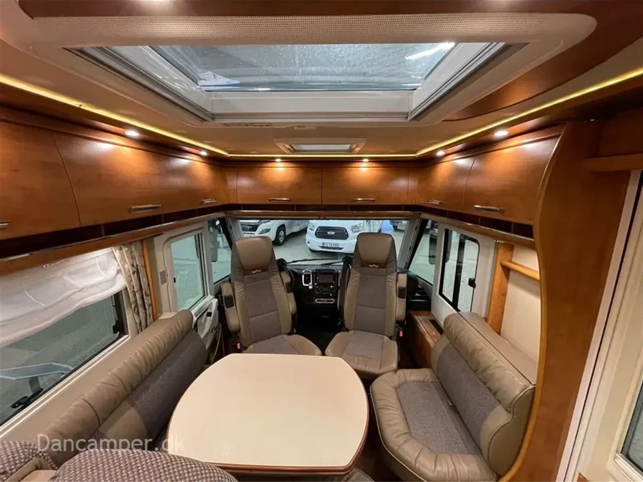 Billede 17 - 2017 - Carthago chic c line II   RESERVERET -Luxus autocamper med næsten alt i udstyr, kun kørt 39.500 km  - Kommissionsalg