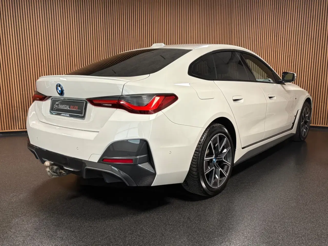 Billede 4 - BMW i4  eDrive40 Fully Charged M-Sport