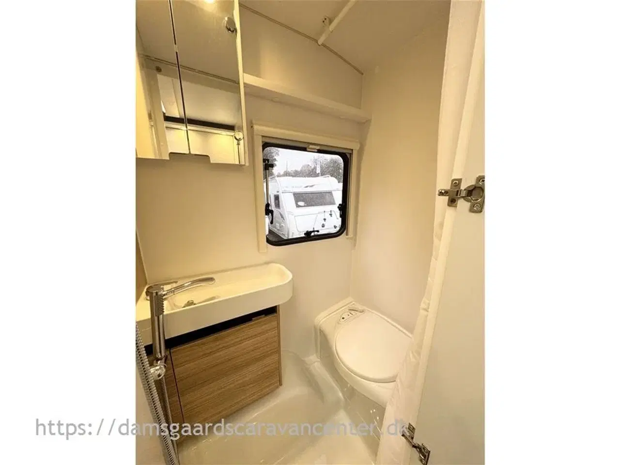 Billede 18 - 2021 - Adria Action 391 PD Dobbeltseng-Gulvtemp.-Mover-Telt