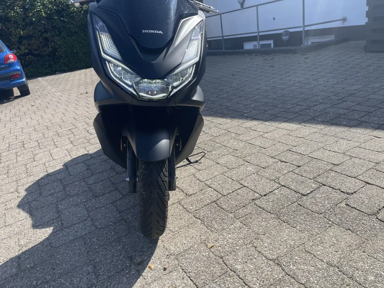 Billede 3 - honda pcx 125 som ny. kan tage billig bil i bytte.