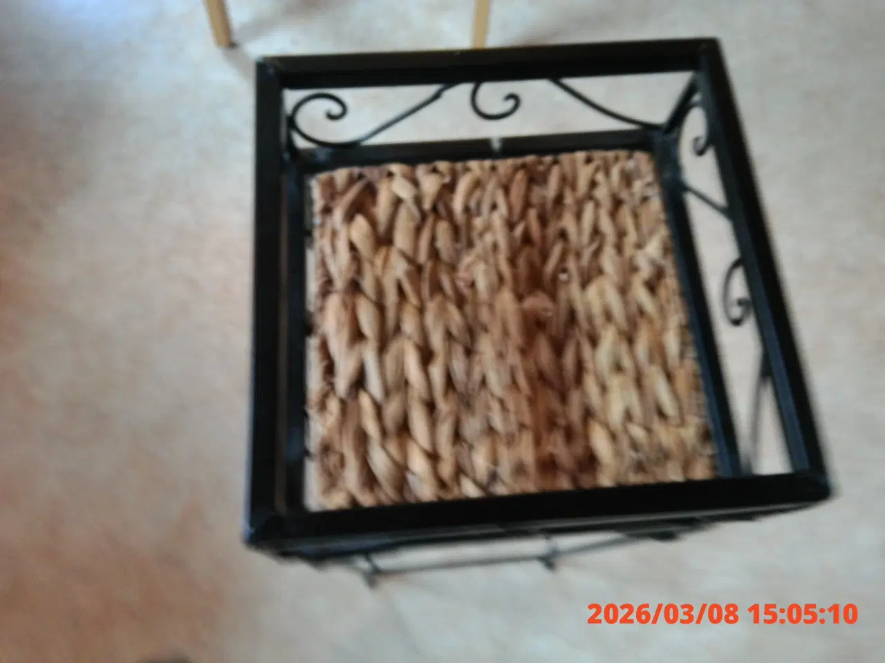 Billede 2 - Blomstebord i metal med sort stel 