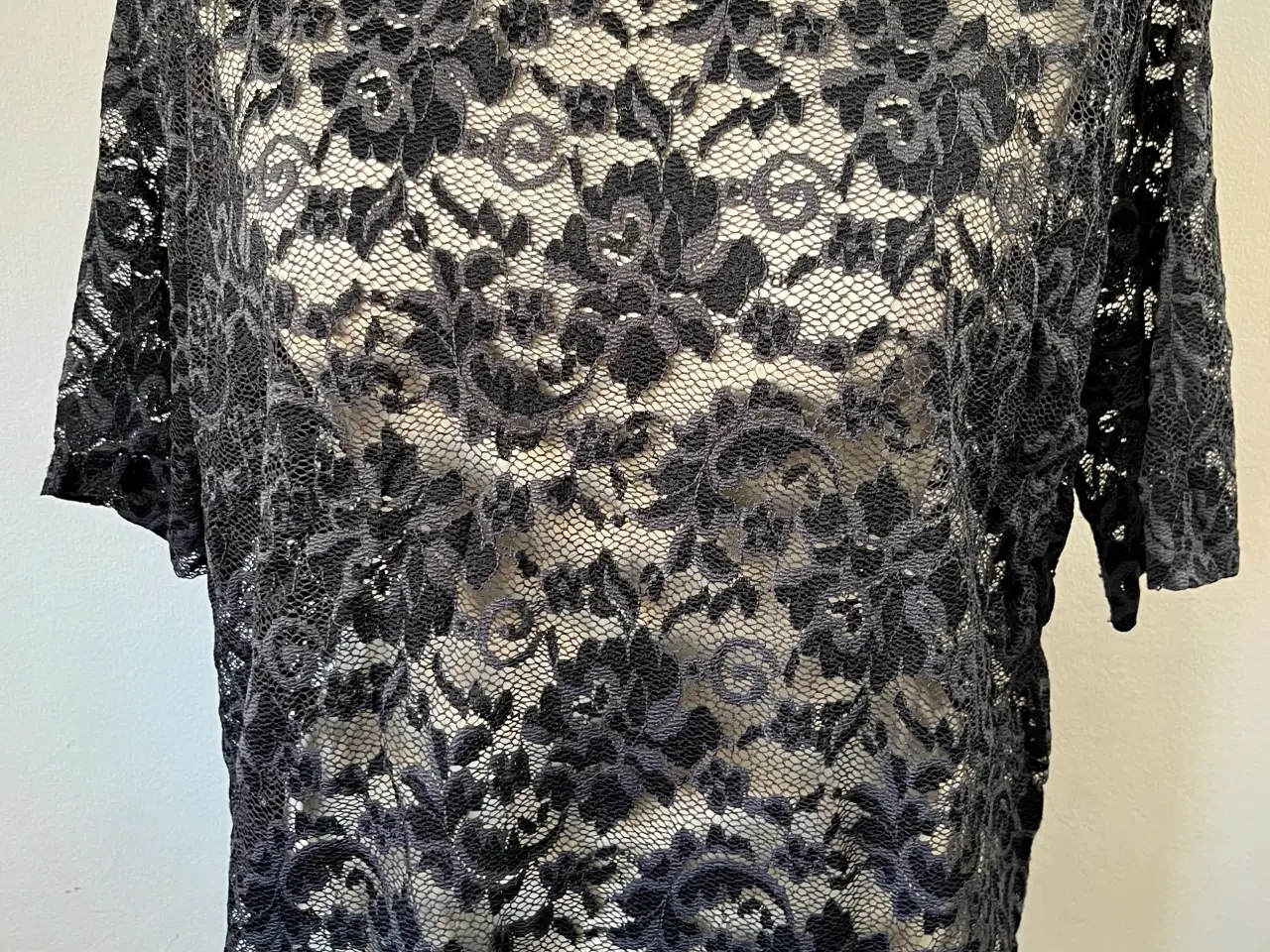 Billede 1 - GANNI, bluse, str 40