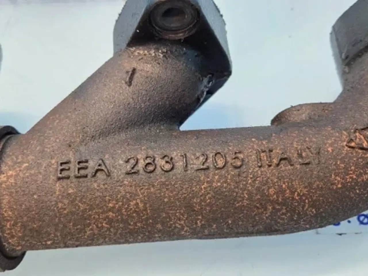 Billede 15 - Iveco F4DE43B00A Udstødningsmanifold