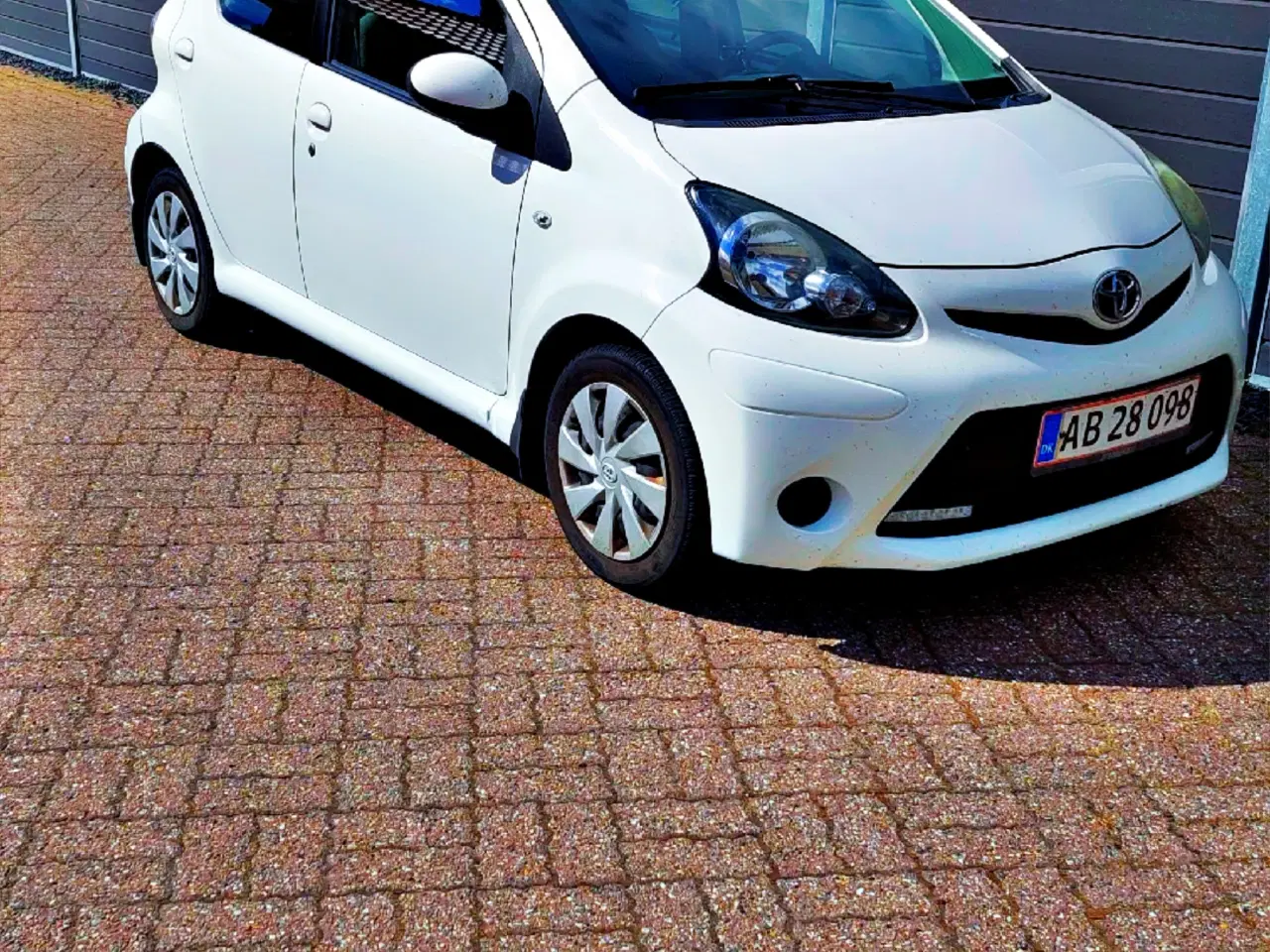 Billede 2 - Fin nys  toyota aygo lav km  billig vægtafgift 