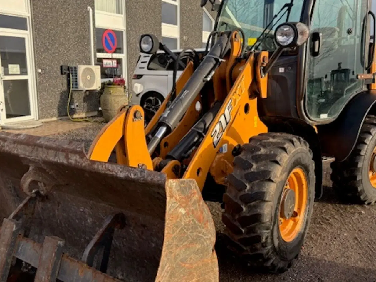 Billede 3 - Case 21F MINIGED MED HYDRAULISK SKIFT, SKOVL OG GAFLER