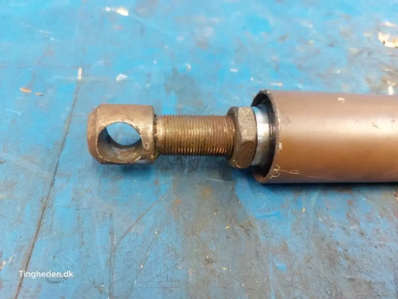 Billede 3 - Dronningborg D9000 20 Fod Powerflow Reel Løftecylinder 45100047