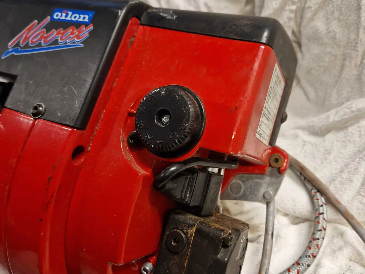 Billede 1 - Oliefyr er i god stand  har kørt som nødfyr