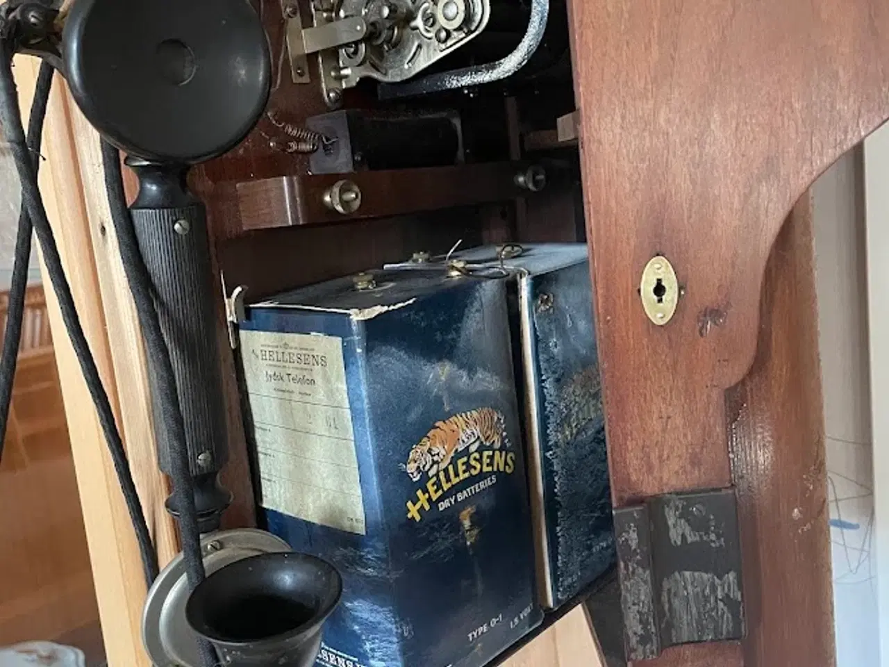 Billede 4 - Gl. Vægtelefon: