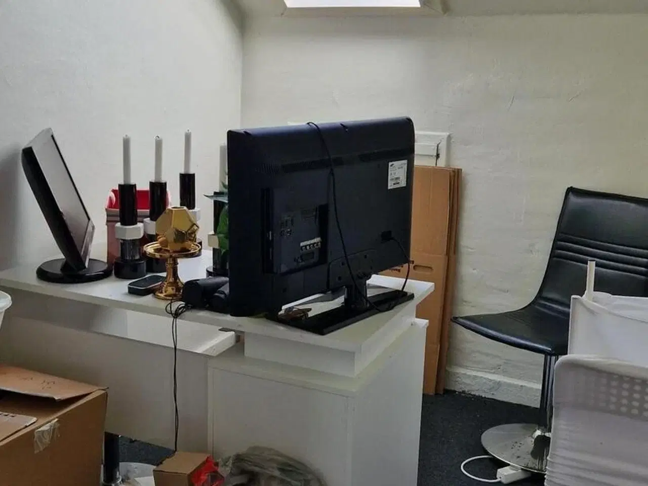 Billede 3 - Velegnet til forening/Uddannelse eller kontor brug...