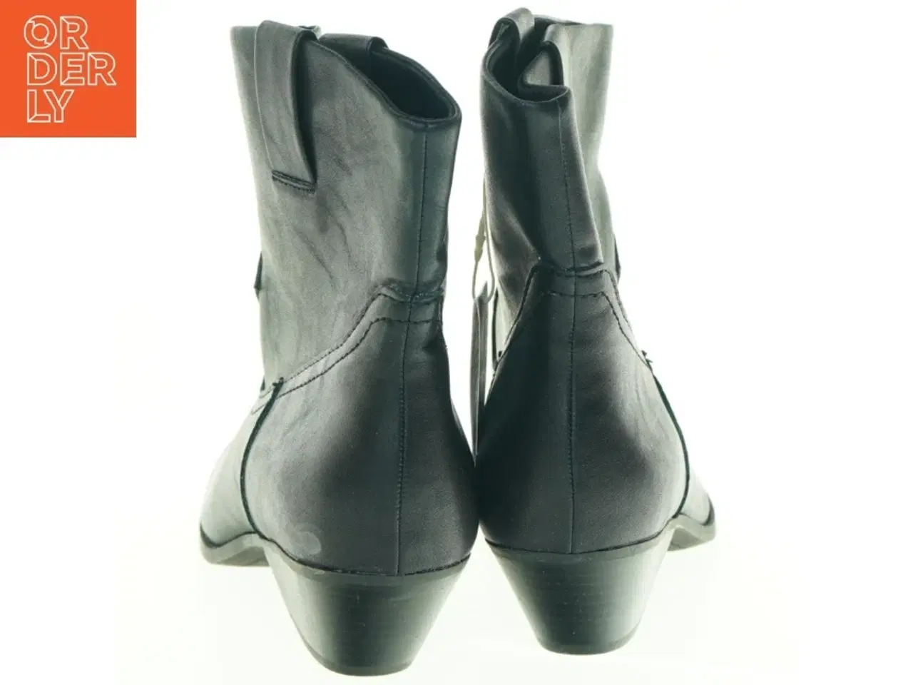 Billede 3 - Sorte læder ankelstøvler fra Pullbear Collection (str. 39)