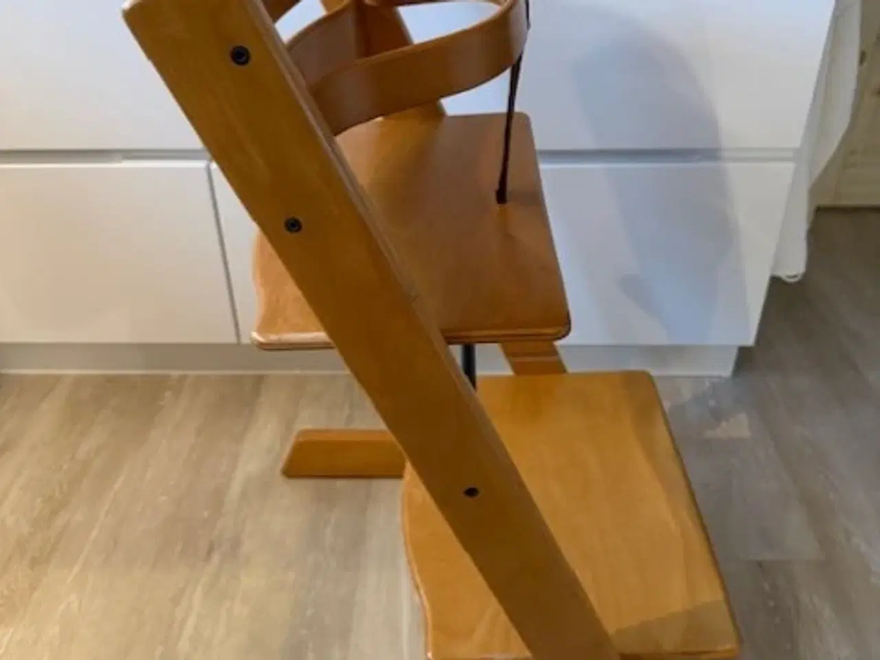 Billede 4 - TripTrap Højstol i Massiv Bøg, Rigtig Pæn og Velh.