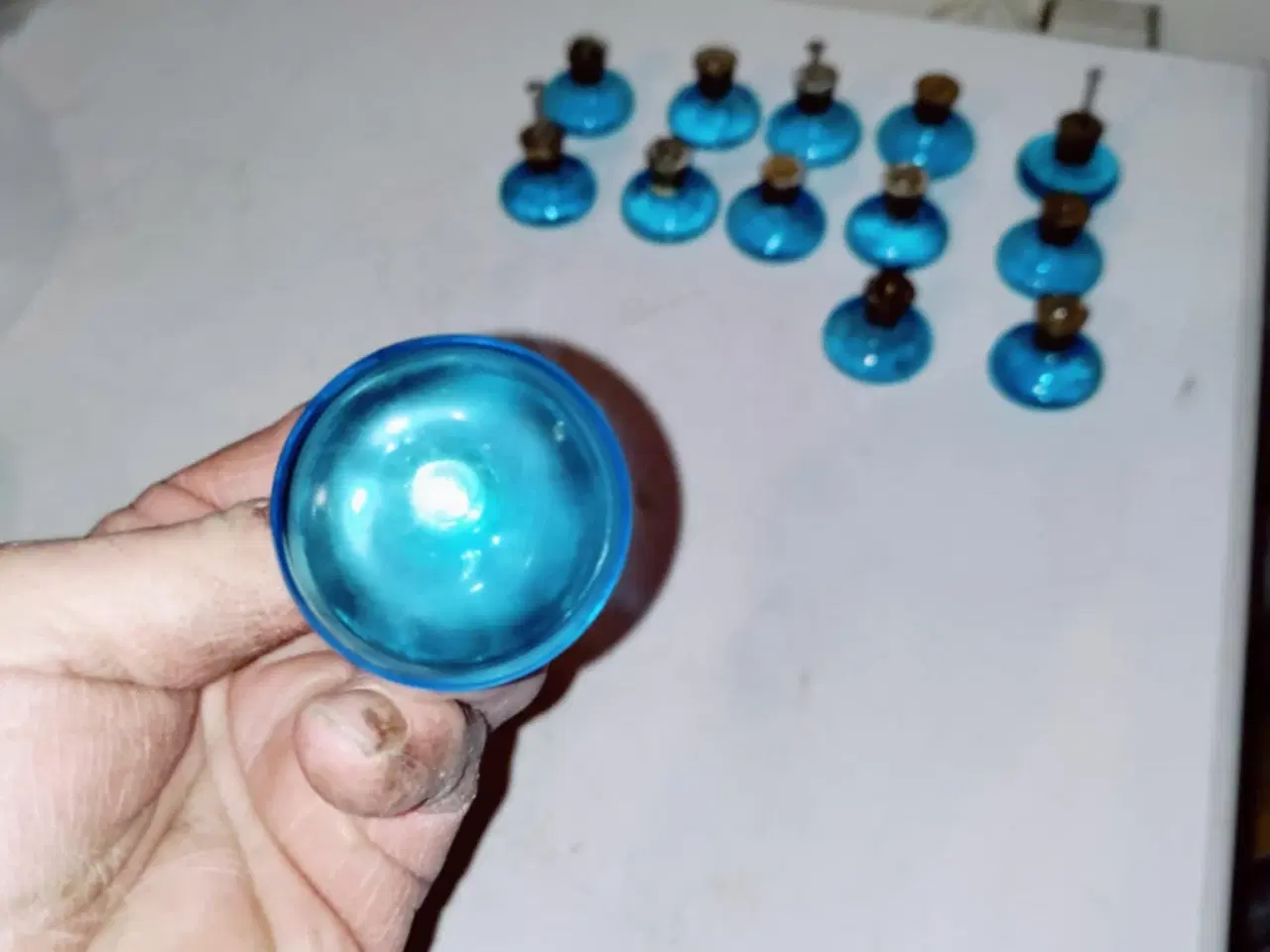 Billede 2 - 13 fede blå glas greb prisen er pr stk