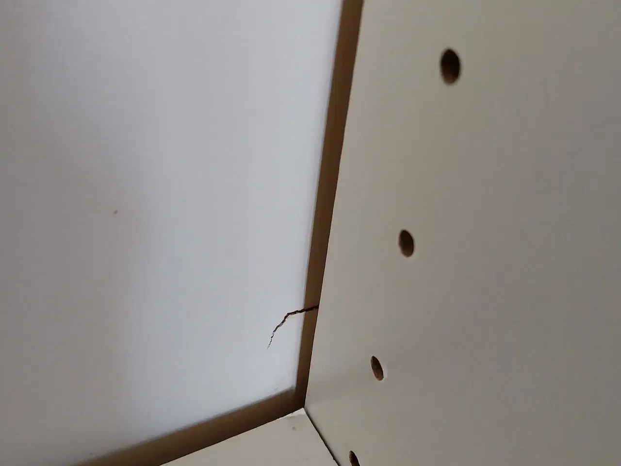 Billede 4 - Gratis IKEA skab med spejllåger 