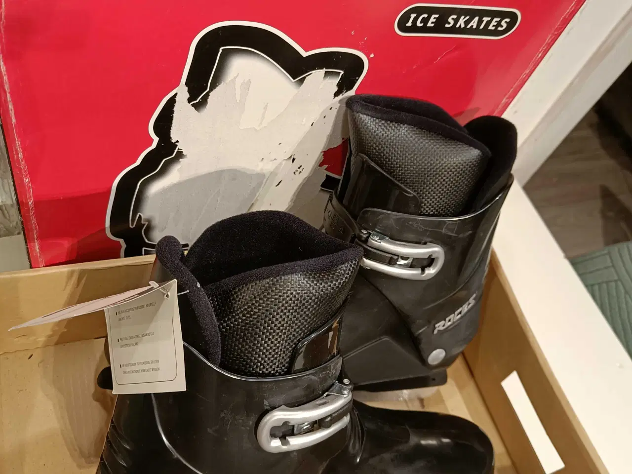 Billede 2 - Ishockey skøjter 47str sort
