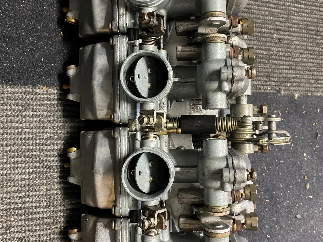 Billede 2 - Karburatorer til Honda CB 400 Four