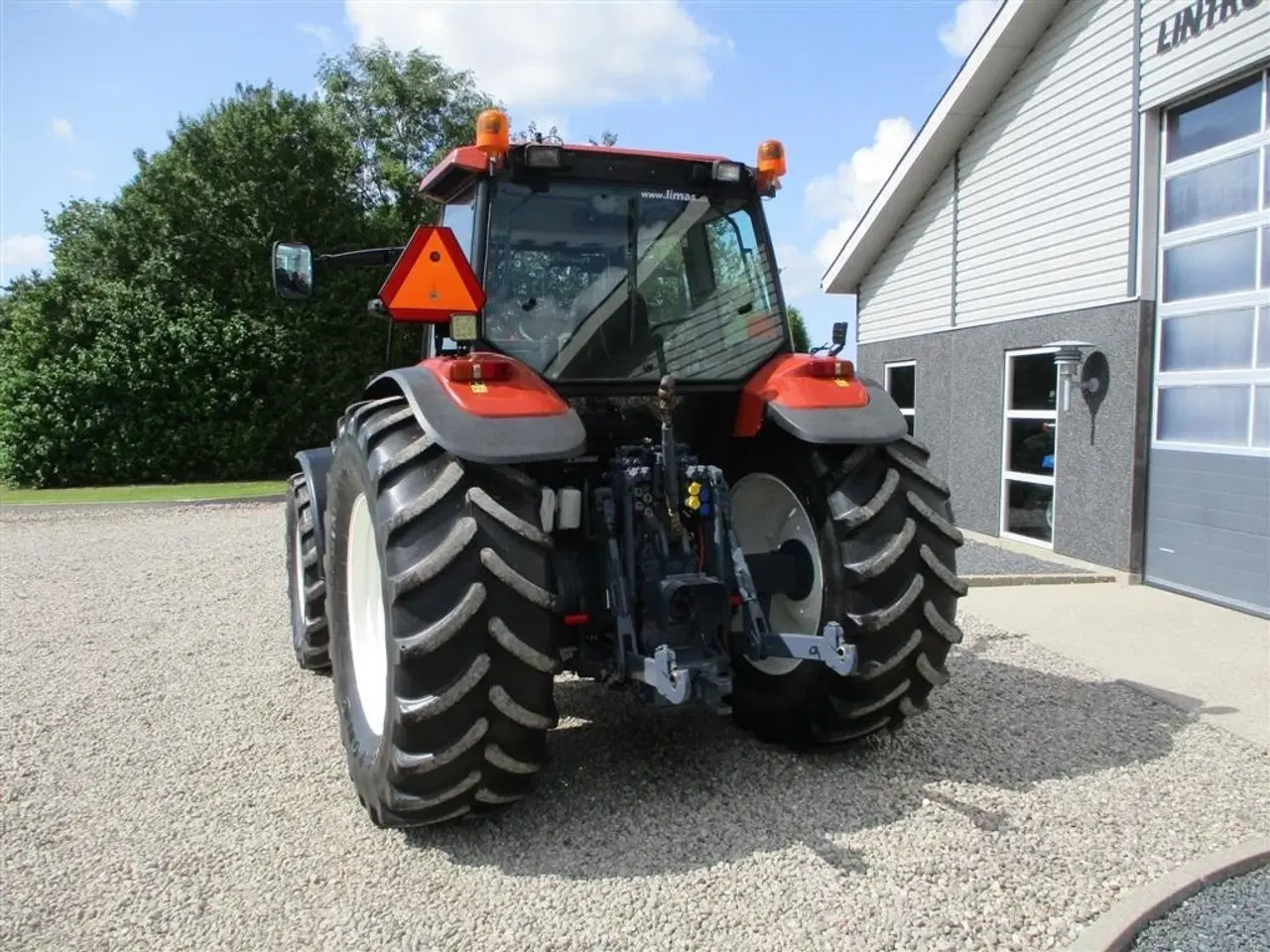 Billede 13 - New Holland M160 Velkørende og stærk traktor