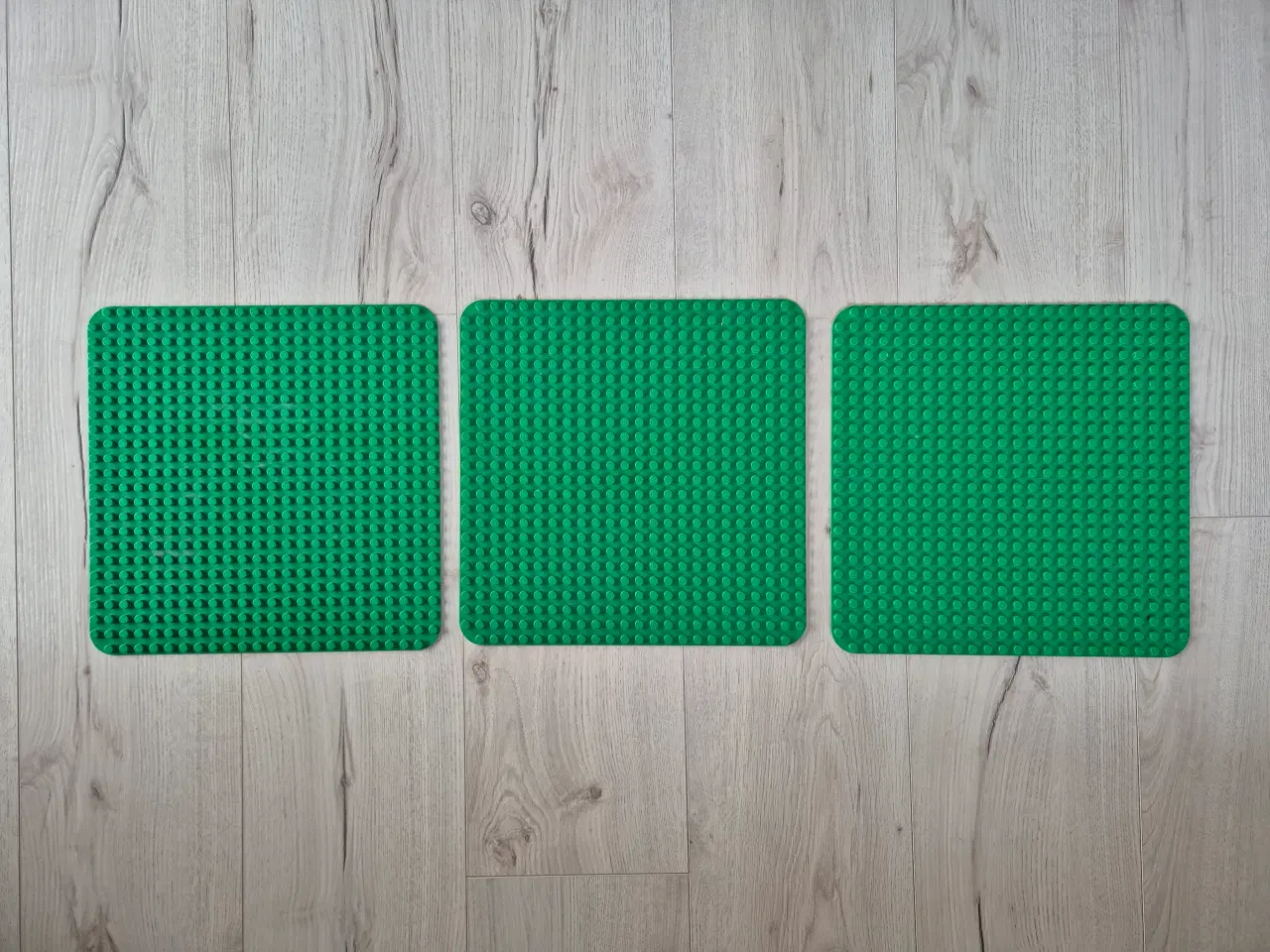 Billede 1 - Duplo 3 Store Grønne Plader, Sælges samlet