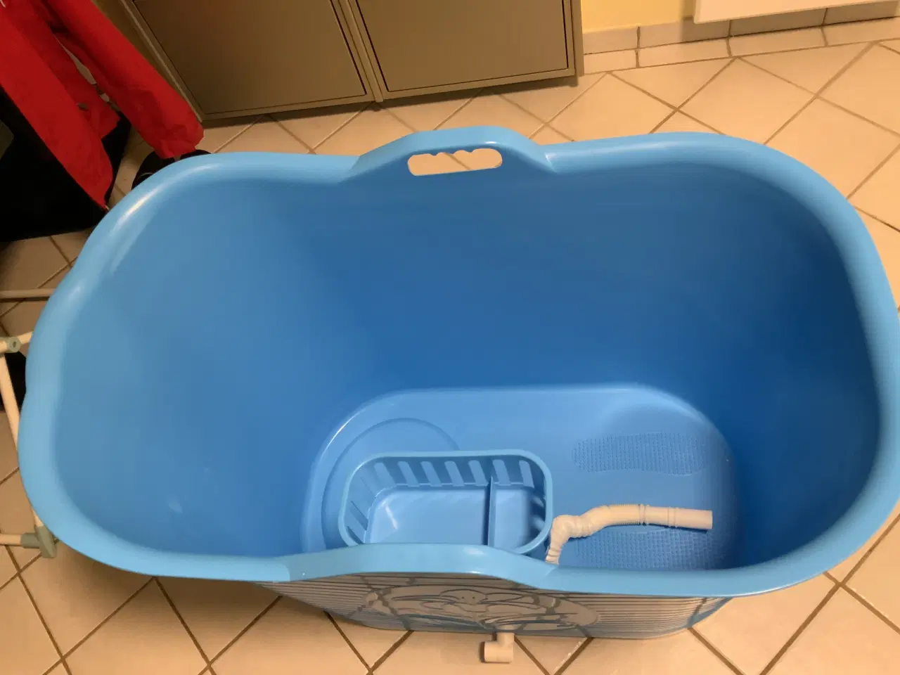 Billede 3 - Siddebadekar i plast- badebalje til voksne