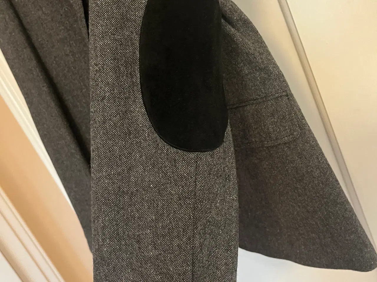 Billede 3 - Super flot Habitjakke