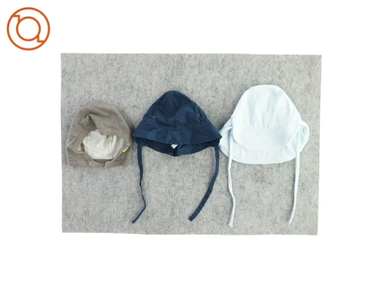 Billede 1 - Huer (3 stk.) (str. 34-41)