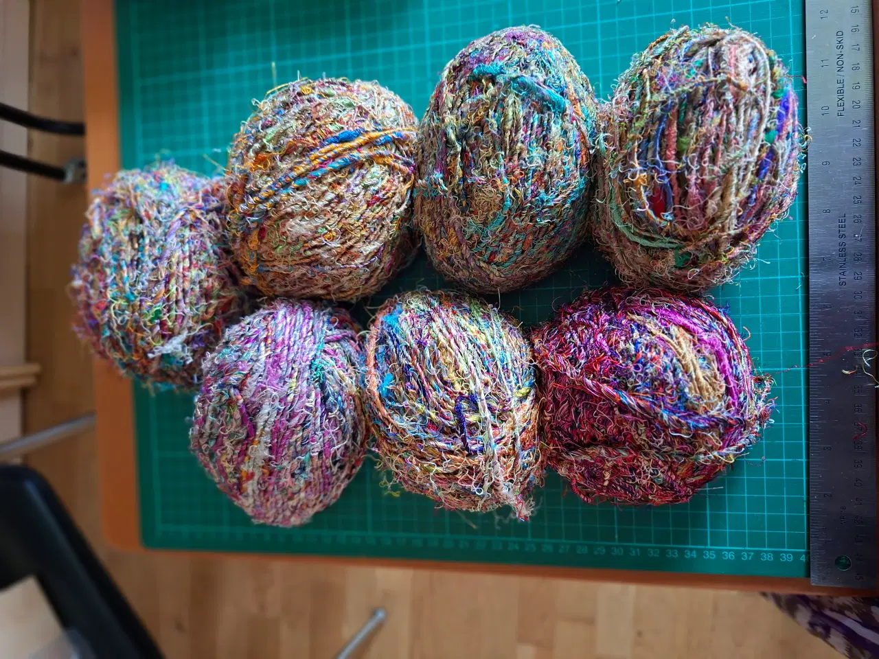 Billede 7 - Diverse garner sælges se prisliste