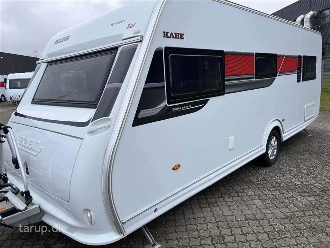 Billede 4 - 2022 - Kabe Estate 600 XL KS   Cykelstativ, Mestic klimaanlæg, rundsiddegruppe, ALDE centralvarme, vandbåren gulvvarme, stort køle/ frys, alufælge, glatte sider, fransk dobbeltseng