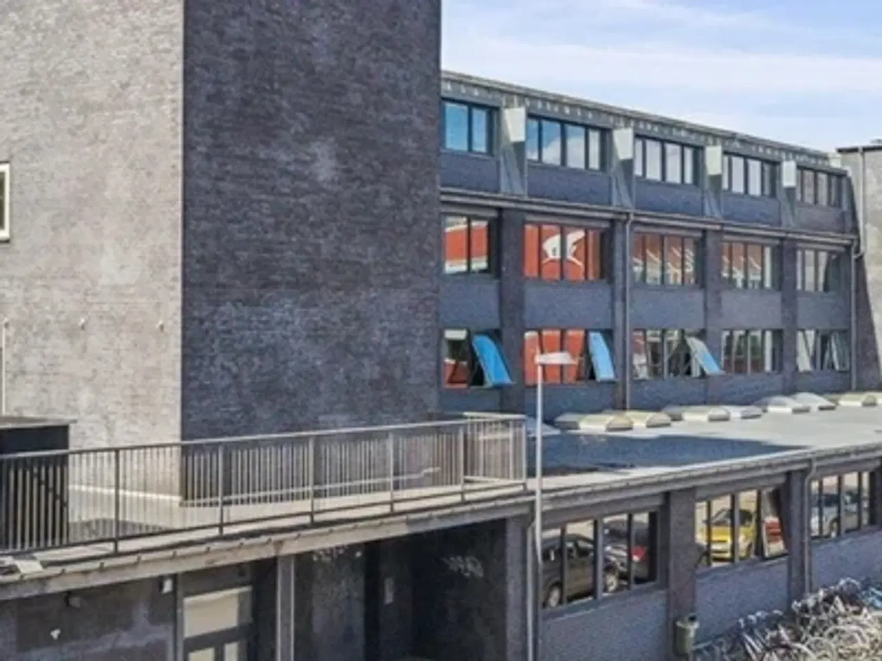 Billede 1 - Unikt lejemål til både kontor, klinik og kreative erhverv i pulserende kvarter