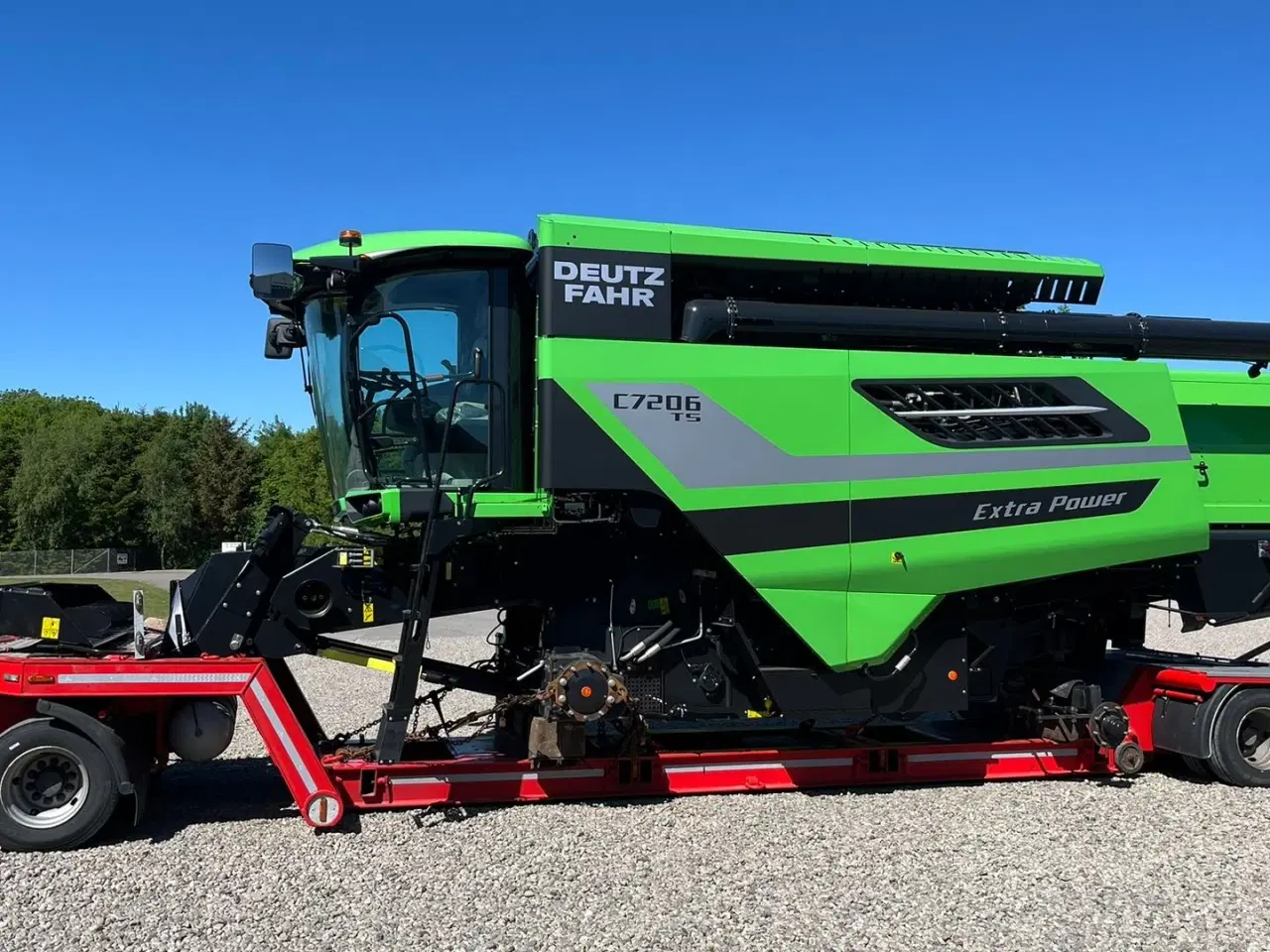 Billede 24 - Deutz-Fahr C7206 With 24feed - 7.2m header. New and unused Combine together with 7.2m header