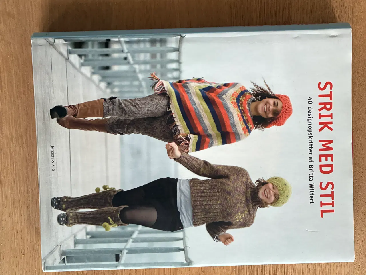 Billede 1 - Strik Med Stil -  40 designopskrifter af Britta W.