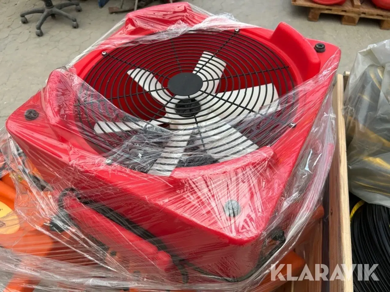 Billede 3 - Ventilatorer & slanger 5 styk