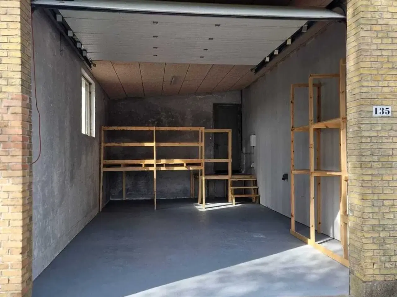 Billede 12 - 370 m² bilhus med værksted og udstilling – synligt placeret på Østfyn