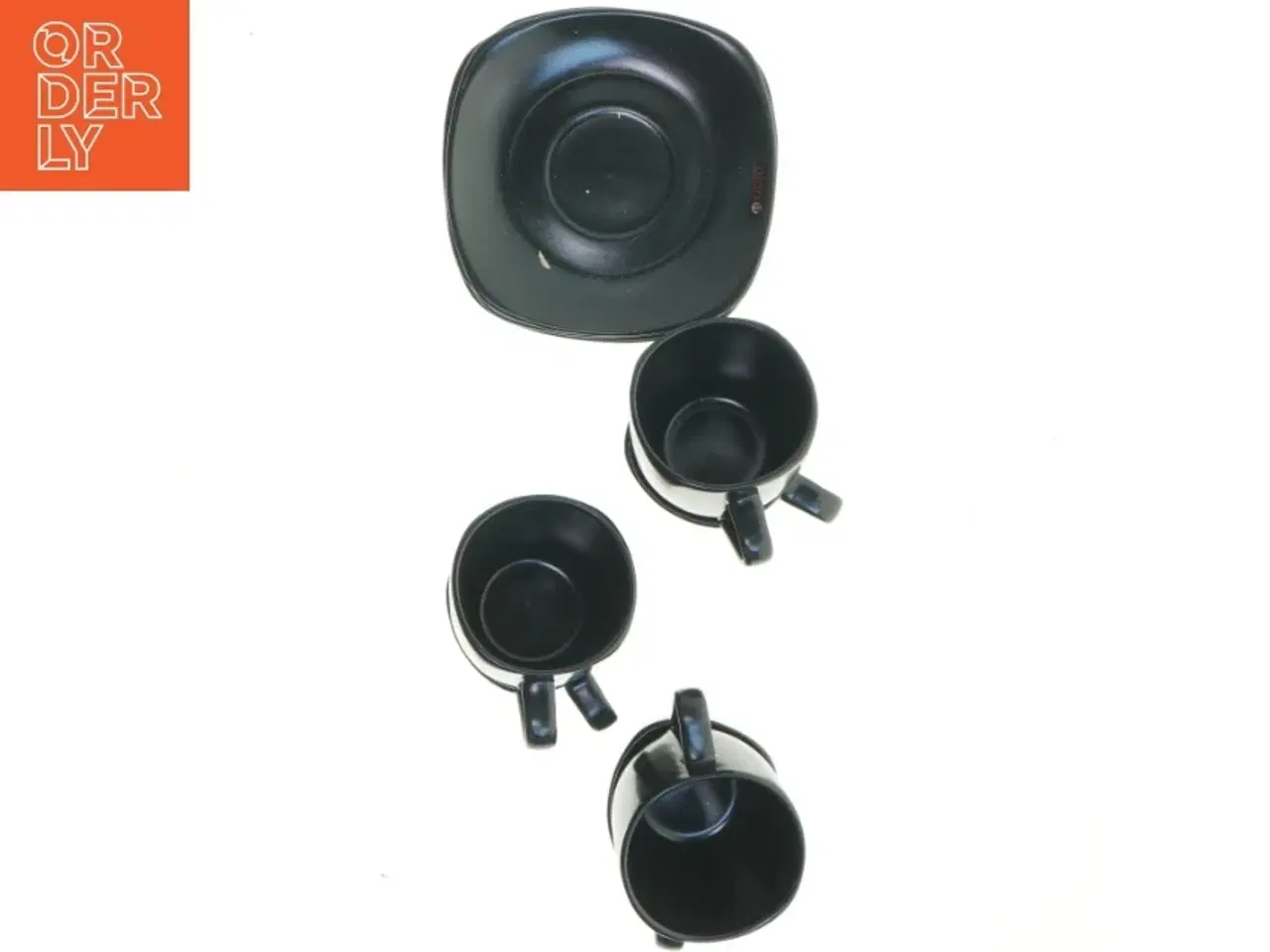 Billede 3 - Sort sæt af kopper og underkopper fra aida