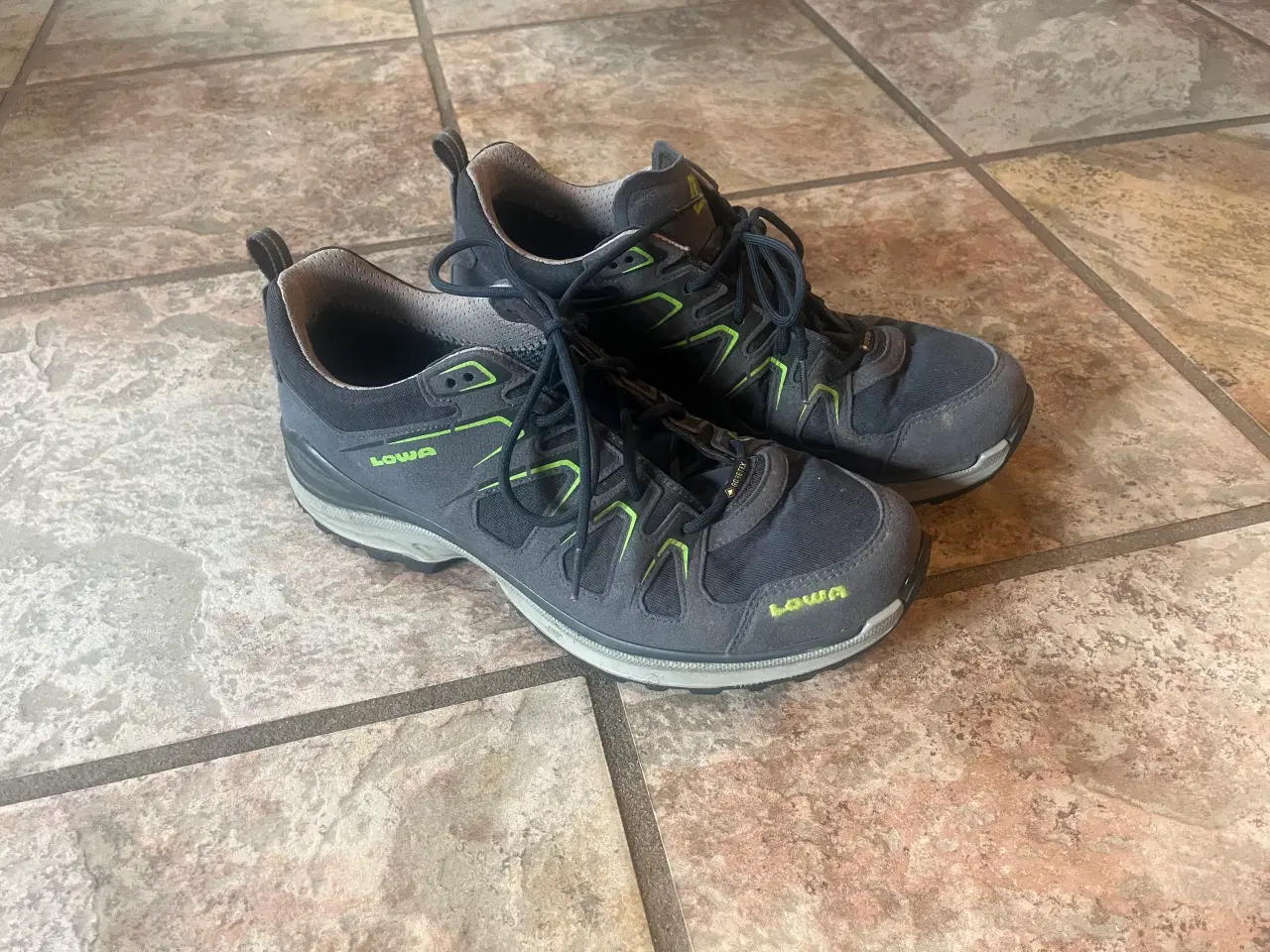 Billede 1 - Vandresko 