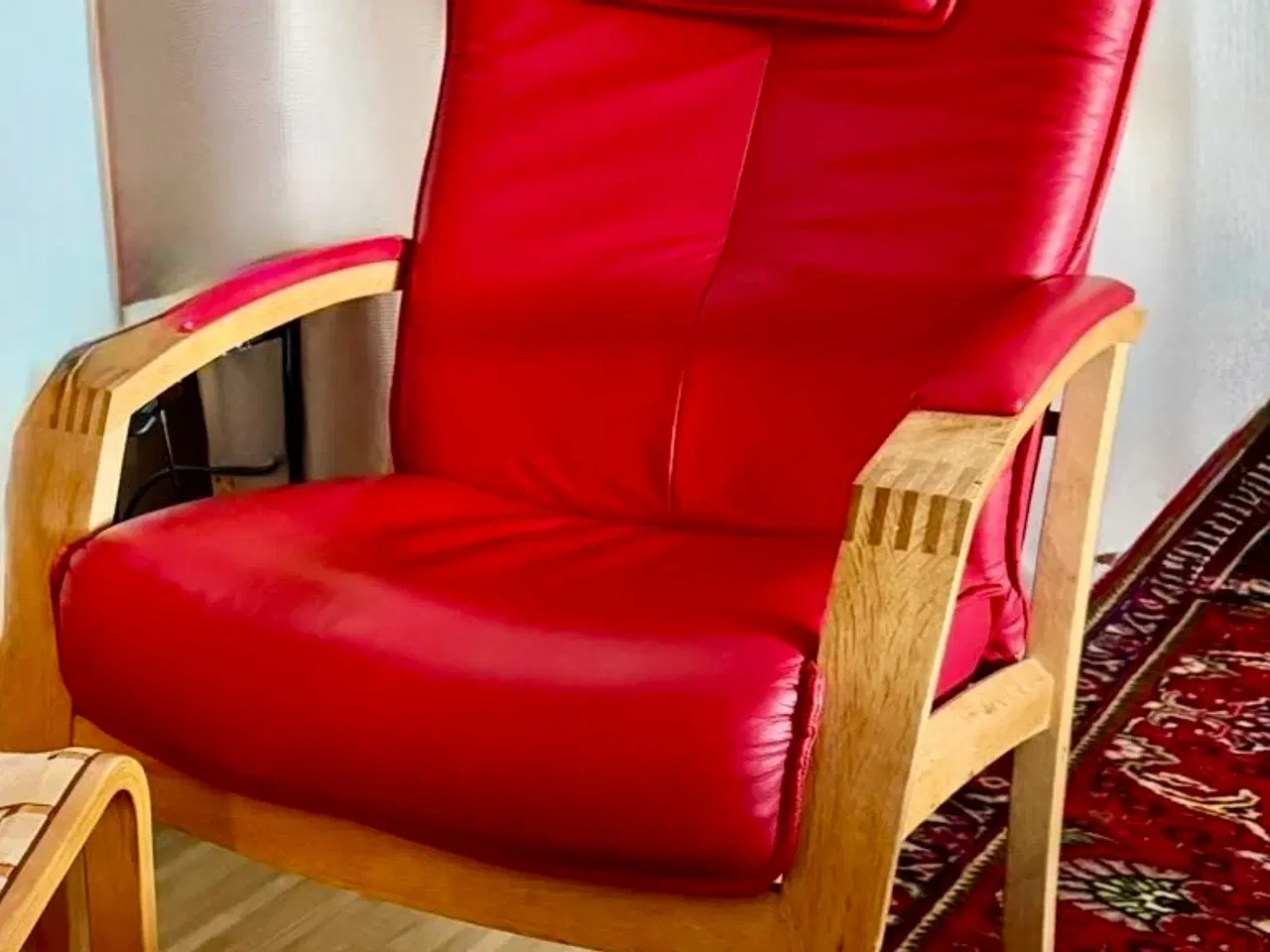 Billede 2 - Fingertappet Egetræsstel - Rødt læder