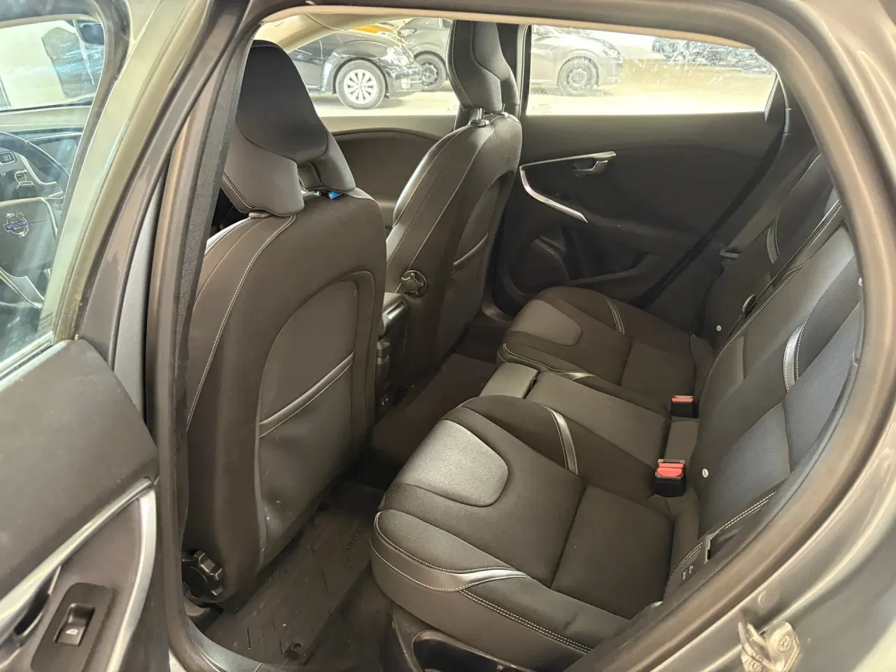 Billede 4 - Volvo V40 2,0 D3 Momentum 150HK 5d 6g