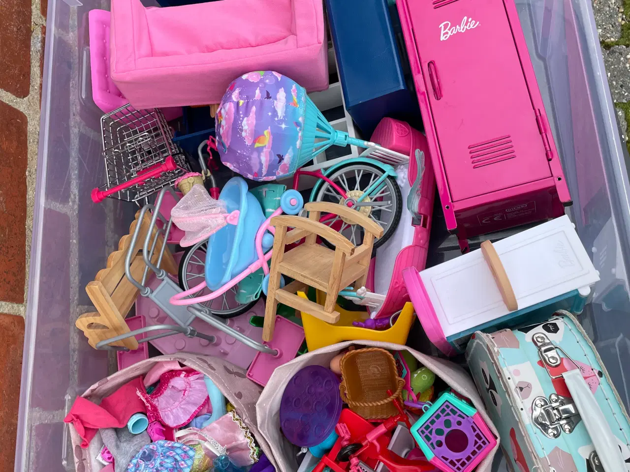 Billede 2 - Samling af Barbie ting