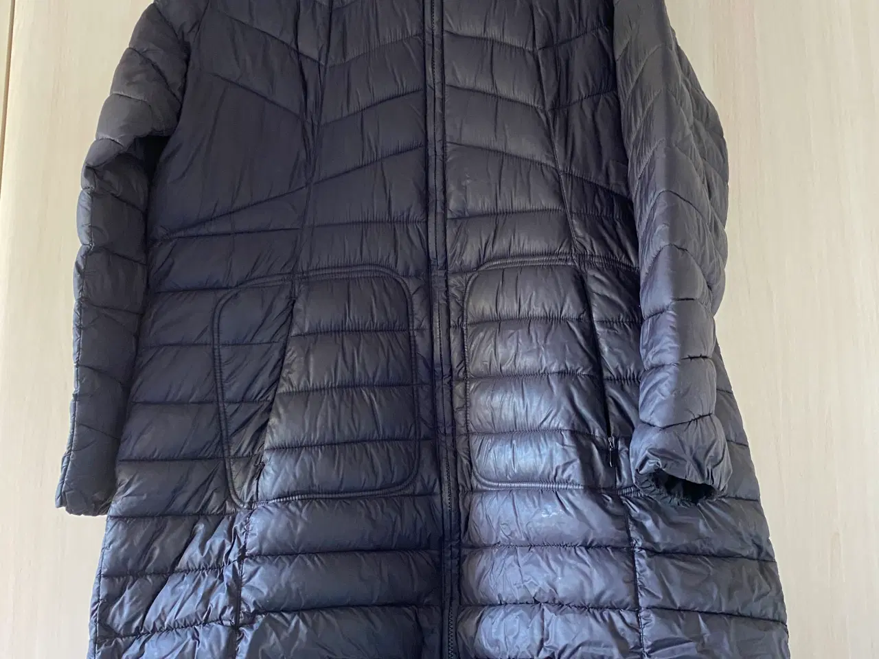 Billede 1 - Delvis vand og  vindtæt med hætte